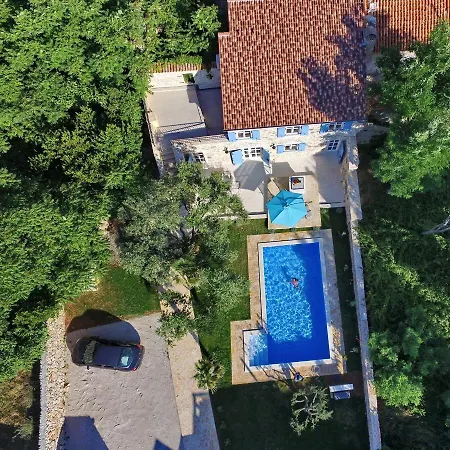 Luxury With A Swimming Pool - 18575 Villa Vir